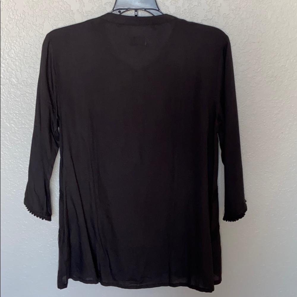 Volcom top - Picture 2 of 3